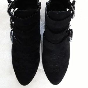 UNIVERSAL THREAD KELSEY TRIPLE BUCKLE BOOT S 8M